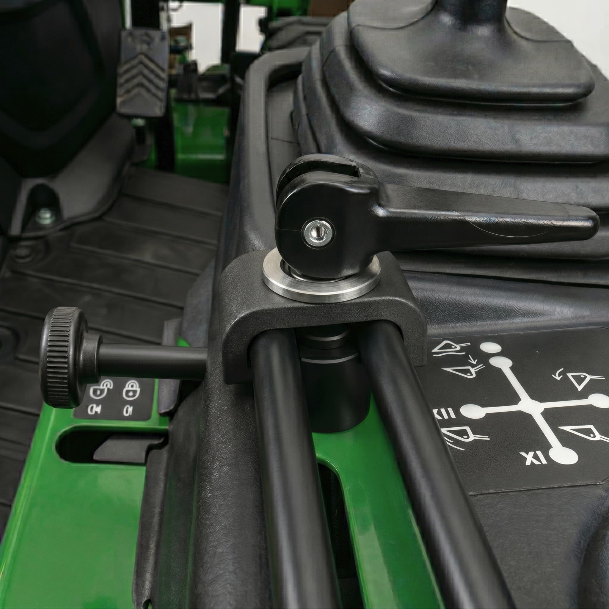 Load Clasp 3pt Lock Clasp — Fits John Deere | Rob Makes